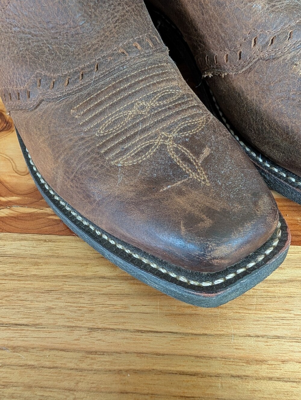 Ariat Brown Leather Western Heeled Boots with Pink Stitching - Picture 3 of 12